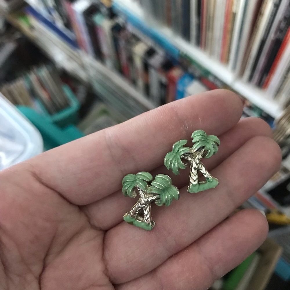 Palm Tree Enamel Screw on earrings- Green and Gold
